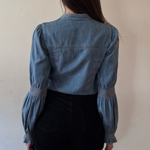 VERONICA BEARD Dalton Gathered Denim Shirt, Button Down, Long Sleeve, Size 2 - Picture 2 of 11